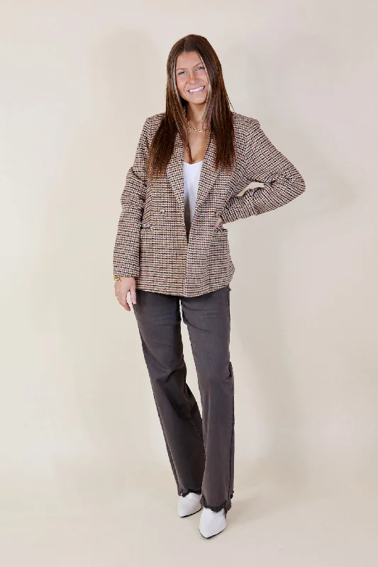 Downtown Holiday Houndstooth Double Button Blazer in Beige Mix