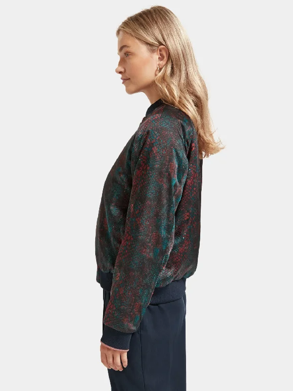 Reversible bomber jacket